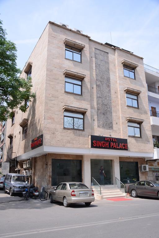 Hotel Singh Palace Делхи Екстериор снимка