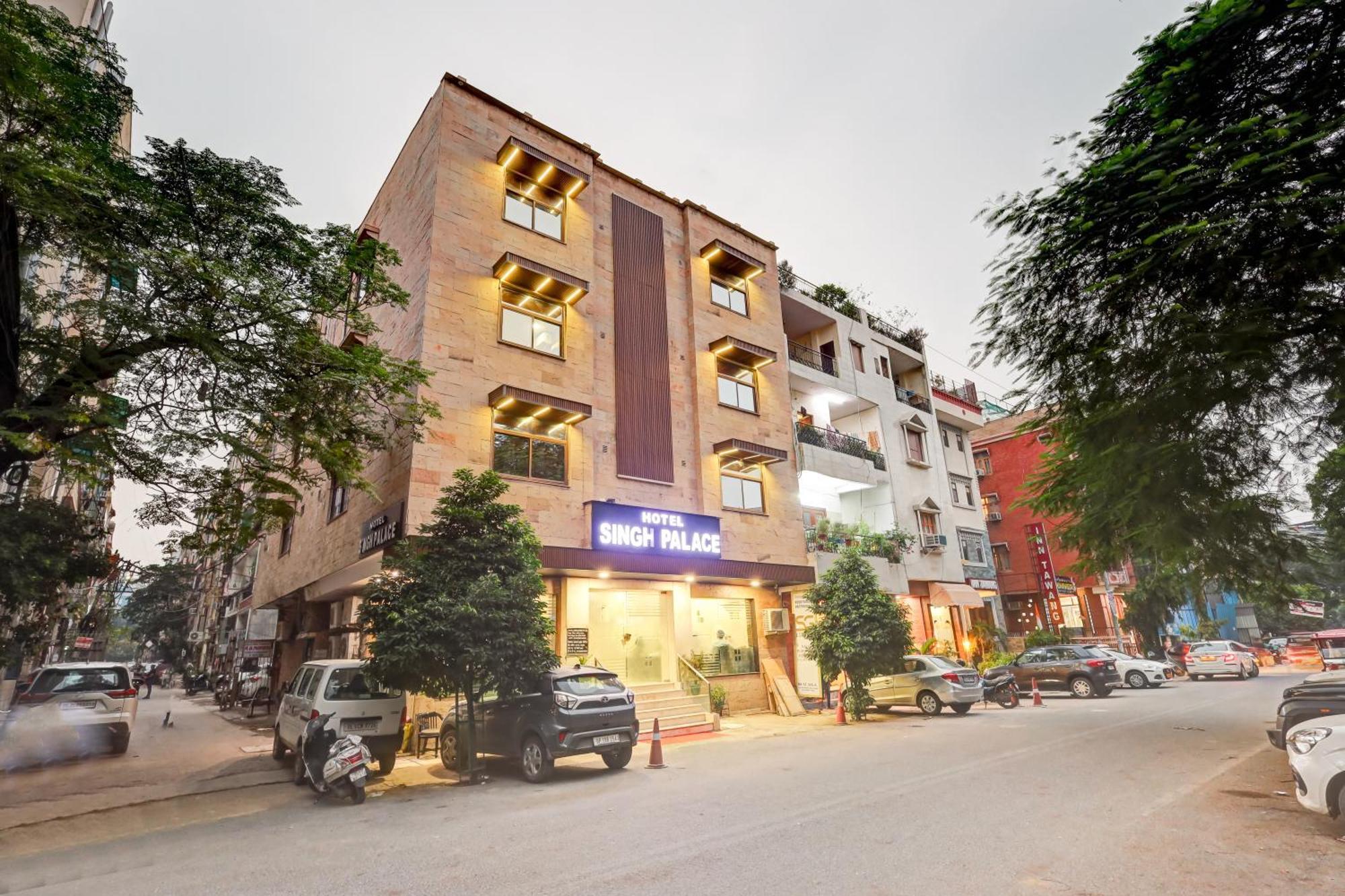 Hotel Singh Palace Делхи Екстериор снимка