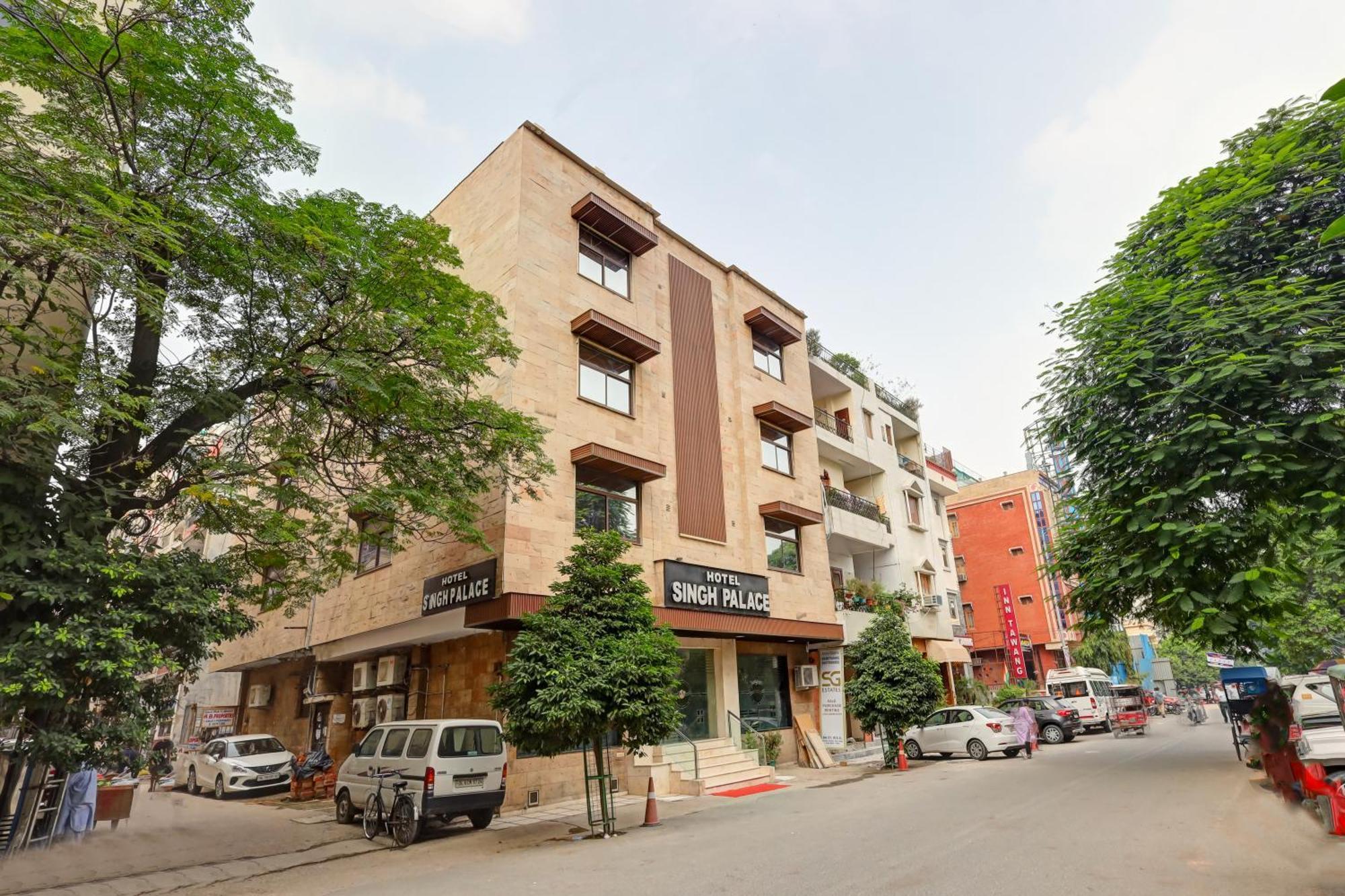 Hotel Singh Palace Делхи Екстериор снимка